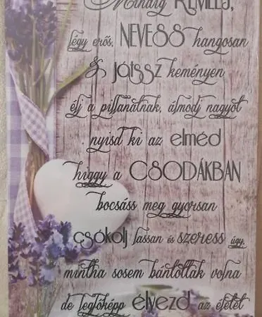 Levendula Apartman Apartamento *